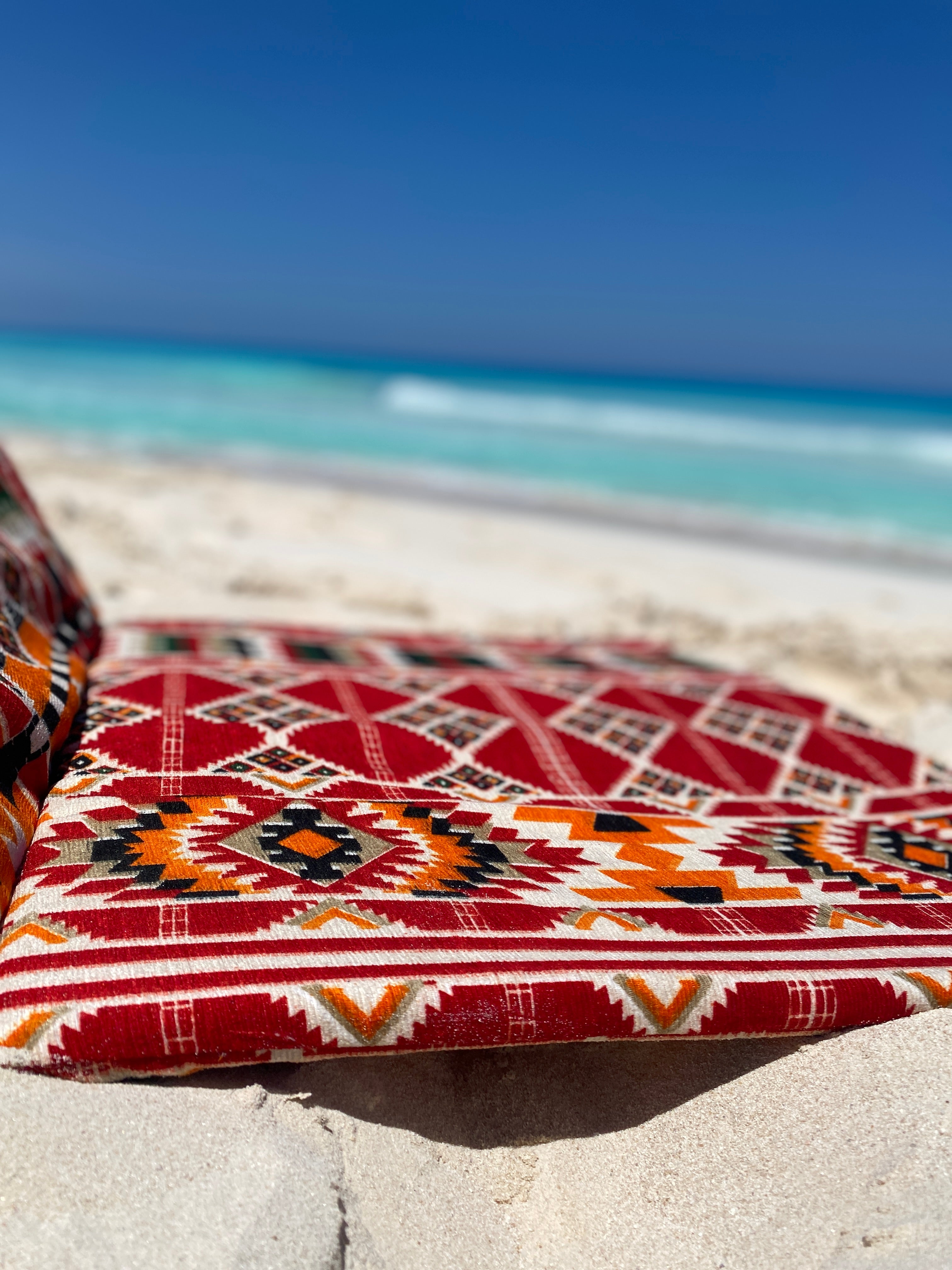 Sahara Arabic Geometric Foldable Backseat